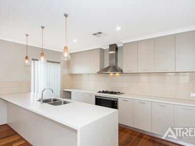 29 Rothery Loop, Piara Waters WA 6112