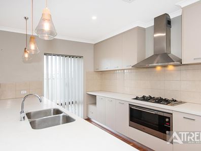 29 Rothery Loop, Piara Waters WA 6112