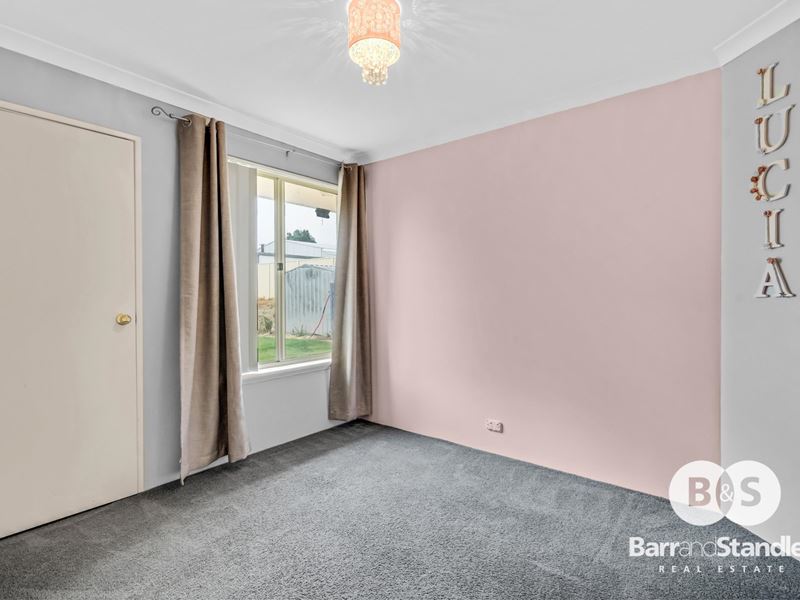 4 Neil Place, Waroona