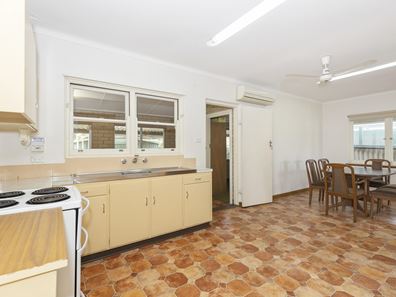 15 Cygnet Street, Dianella WA 6059