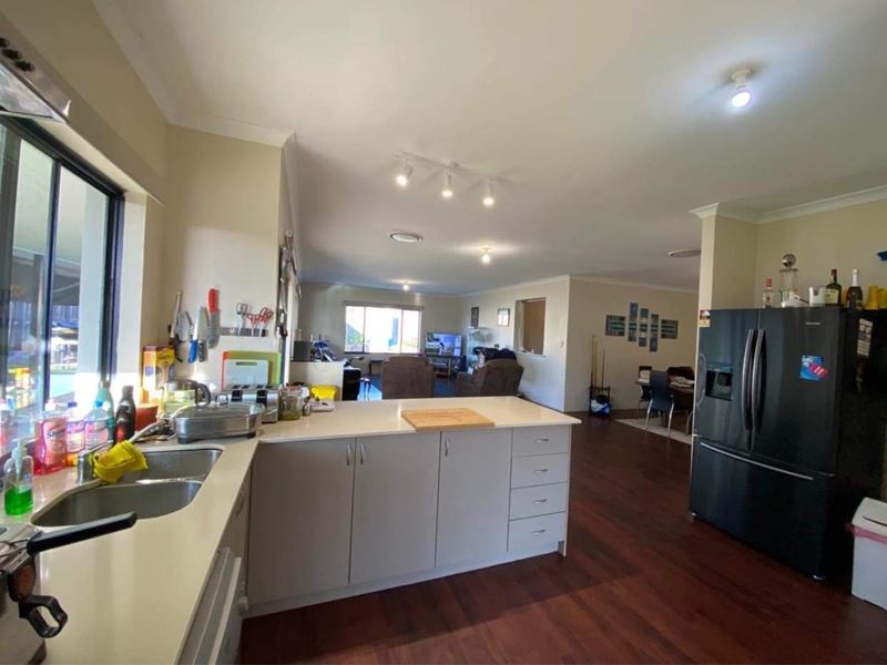 25 Kelston Way, Australind