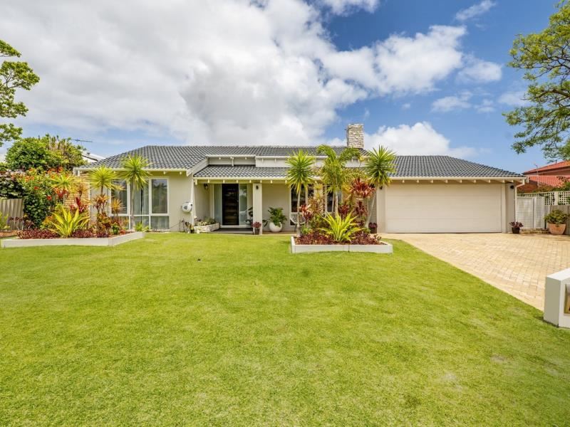 4 Macintosh Rise, Duncraig