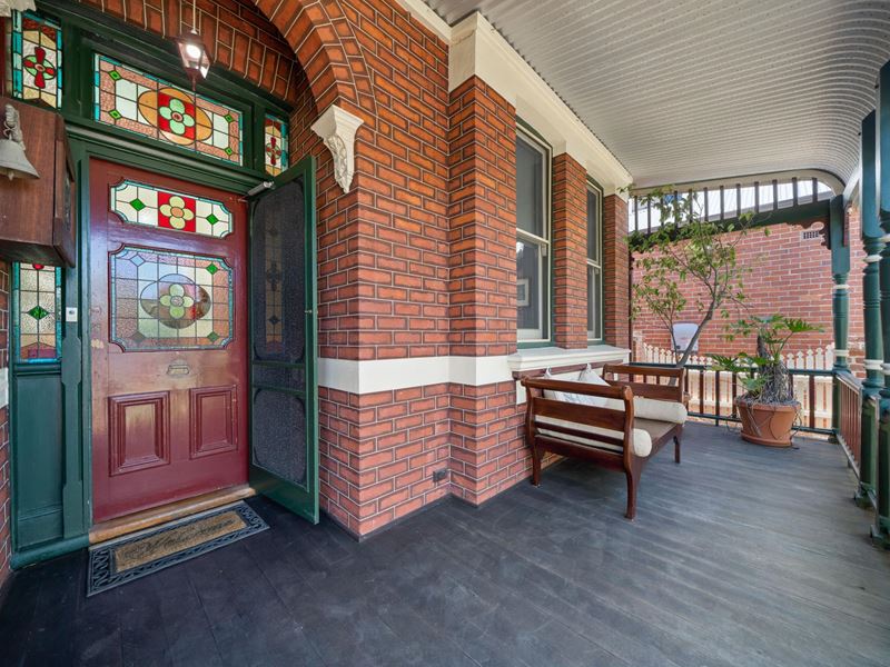 118 Chelmsford Road, North Perth