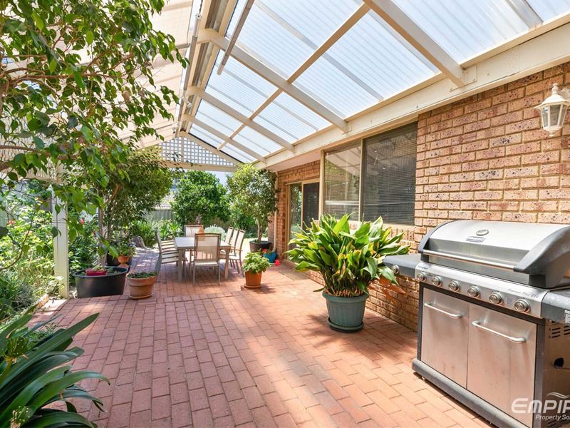 6 Rowe Court, Samson