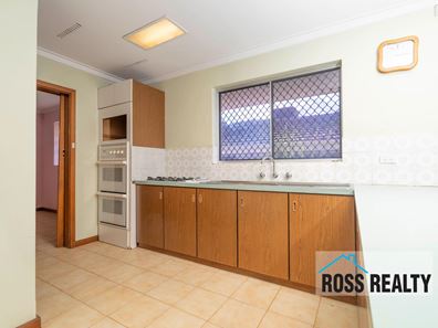 10 Rokebury Way, Morley WA 6062