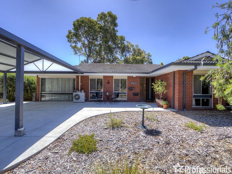 194 Lesmurdie Road, Lesmurdie WA 6076