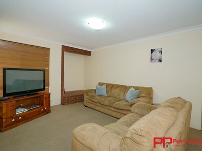 14 Pinnaroo Drive, Padbury WA 6025