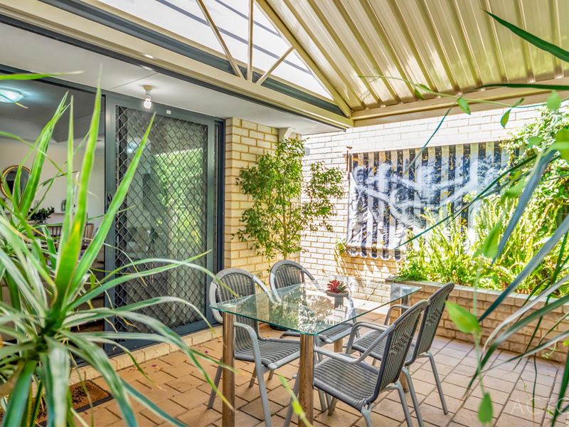2/10 Davey Street, Mandurah WA 6210