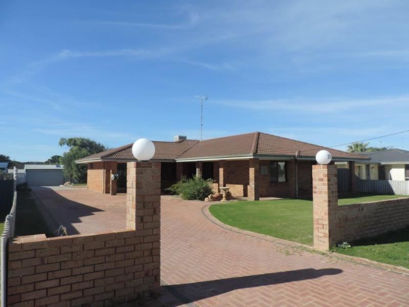 28 Ammon Avenue, Ledge Point
