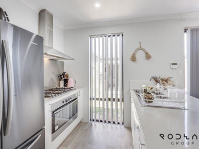 40 Salhouse Rd, Aveley WA 6069