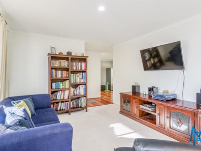 20 James Street, Swan View WA 6056