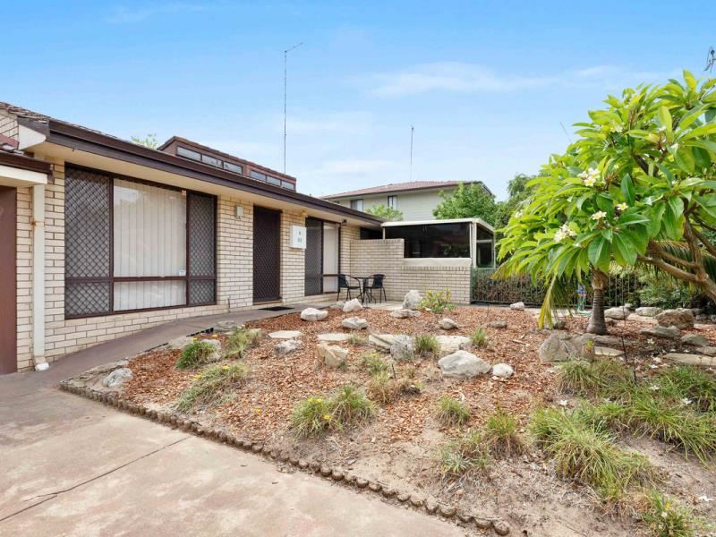 80B Janis Street, Halls Head WA 6210