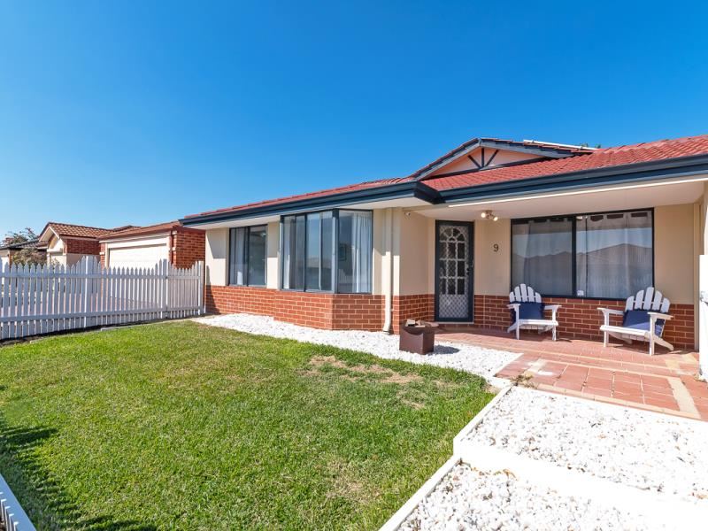 9 Mintaro Parade, Quinns Rocks