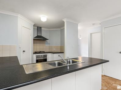 7/51 Braemore Street, Seville Grove WA 6112