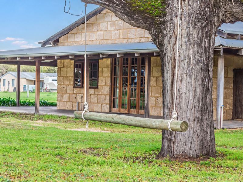 613 Eighty Road, Baldivis WA 6171