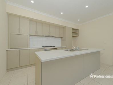 12 Tindale Crest, Aveley WA 6069