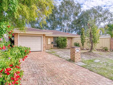 18/39 Woodmore Road, Langford WA 6147