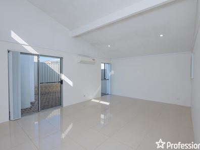 52 Lakey Street, Southern River WA 6110