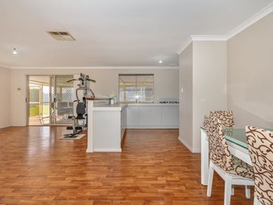 7 Hove Place, Warnbro WA 6169