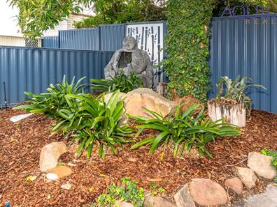 4 Dalwood Road, Swan View WA 6056