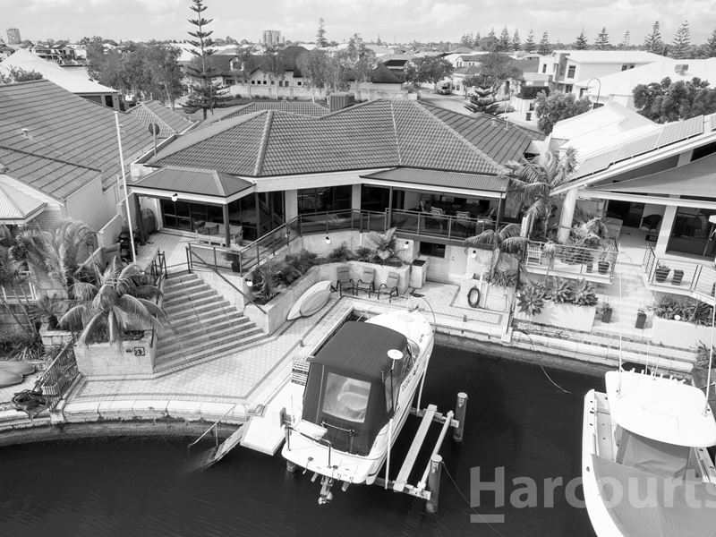 7 Aztec Island Retreat, Halls Head WA 6210