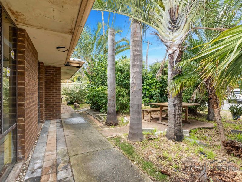 8 Briggs Place, Armadale