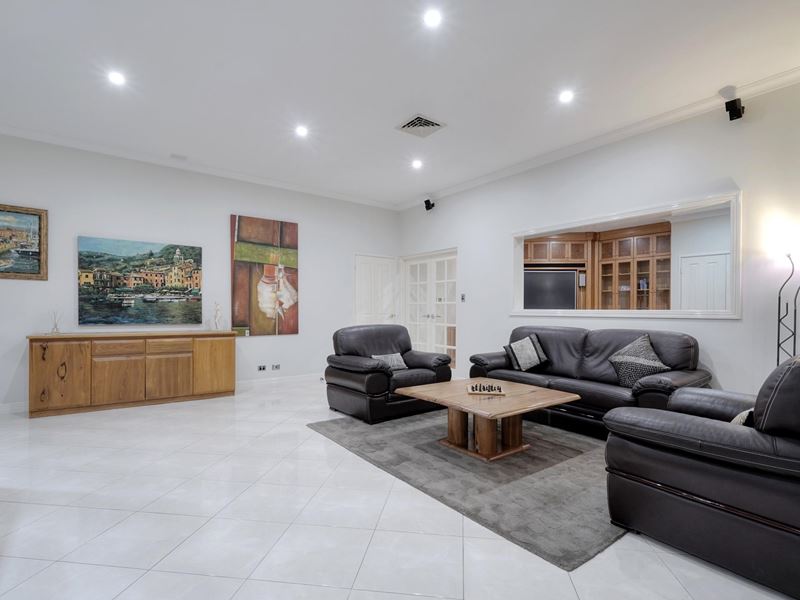 21 Addlestone, Morley