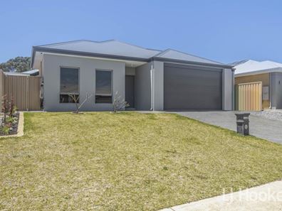 16 Broadhurst Way, Two Rocks WA 6037