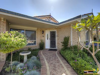 8 Pyrite Court, Forrestfield WA 6058