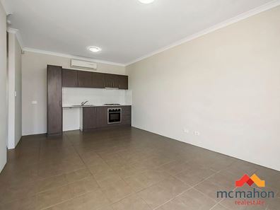 18/38 Lake Street, Rockingham WA 6168
