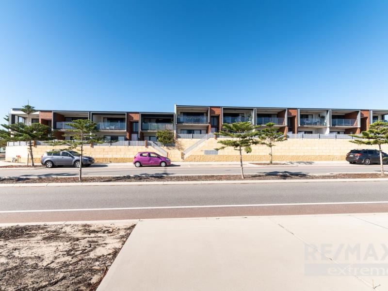 9/50 Commander Drive, Alkimos