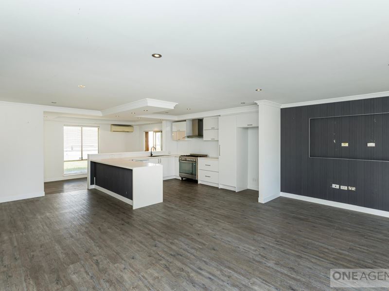 10 Tebb Mews, Clarkson