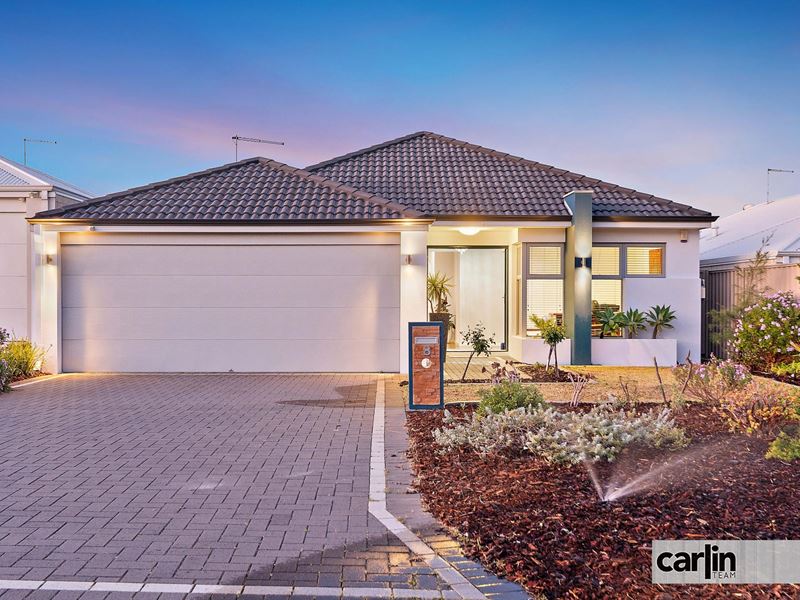 8 Howe Street, Beeliar WA 6164