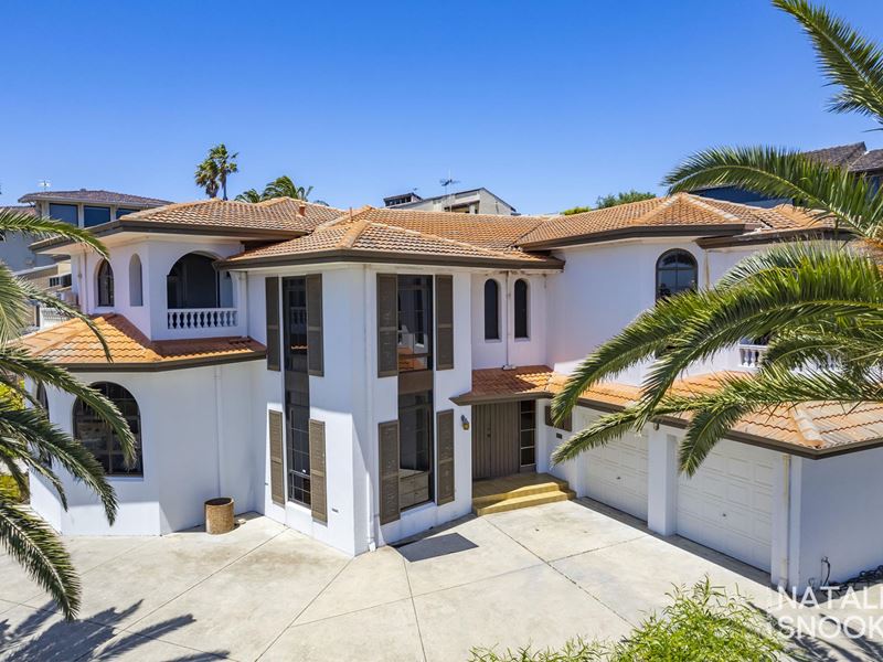 56 Kinkuna Way, City Beach