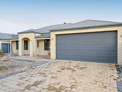 10 Lomandra  View, Baldivis WA 6171