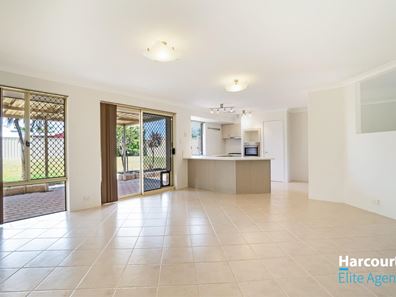 5 Hinds Court, Waikiki WA 6169