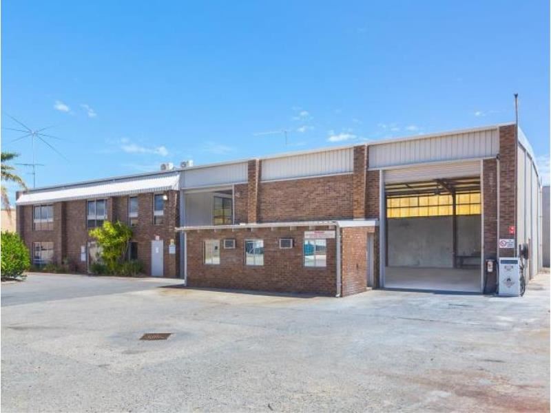 Rear/102 Erindale Road, Balcatta