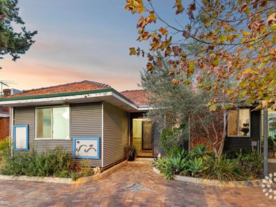 236 Carrington Street, Hilton WA 6163