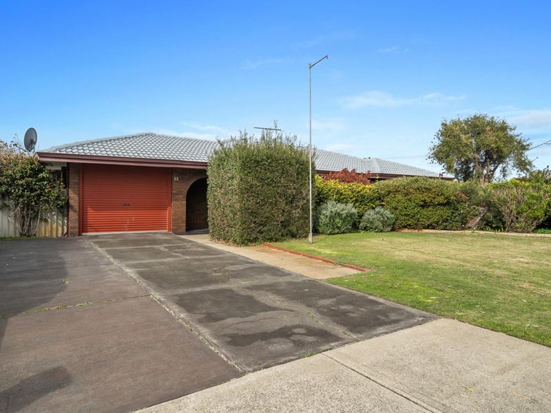 22 Joseph Road, Safety Bay WA 6169