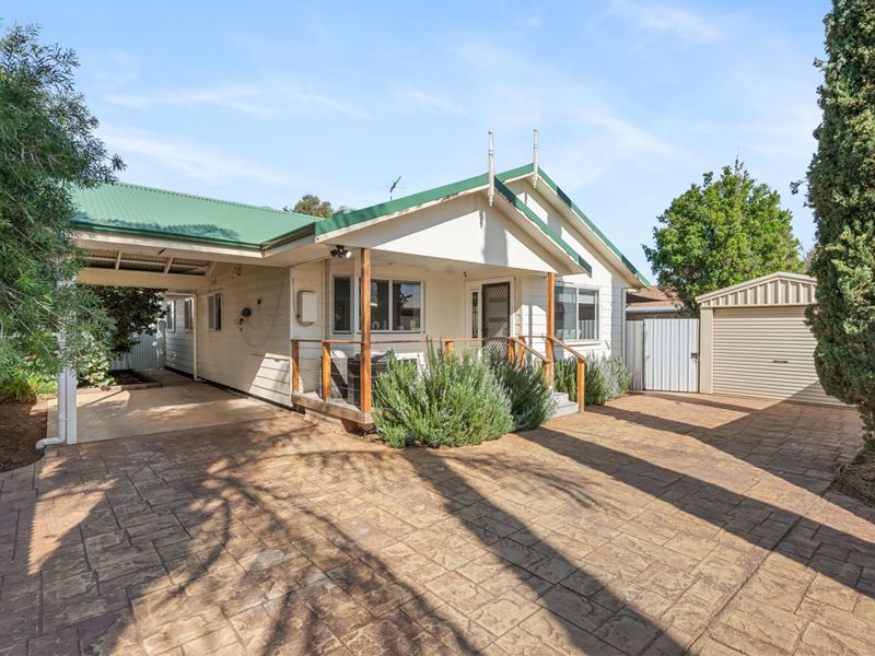 315A Collins Street, West Lamington WA 6430