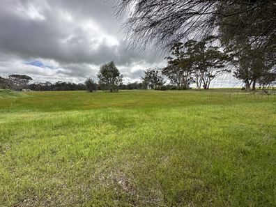 4 Carlton  Street, Woodanilling WA 6316