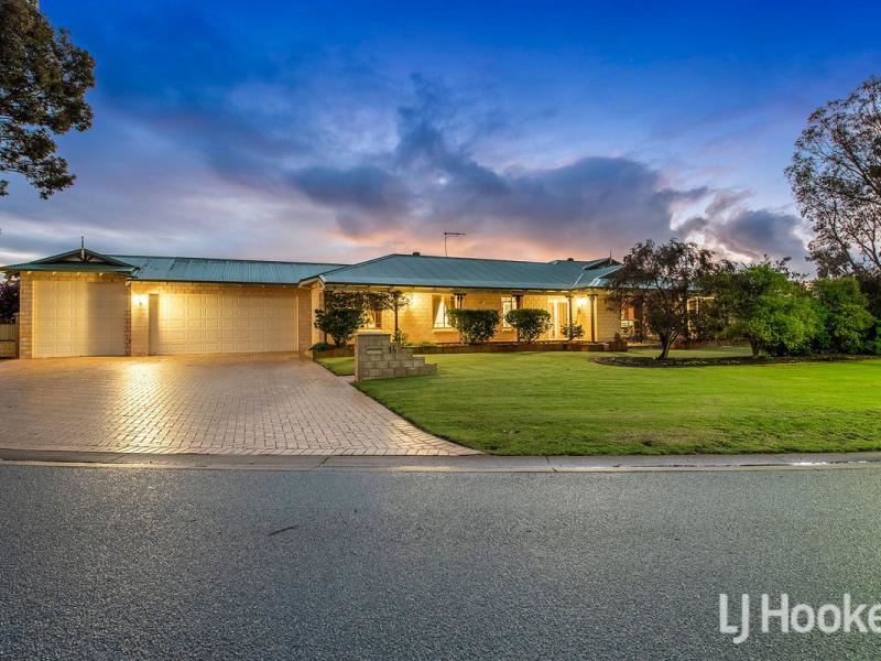 14 Midsummer Circle, Pinjarra WA 6208