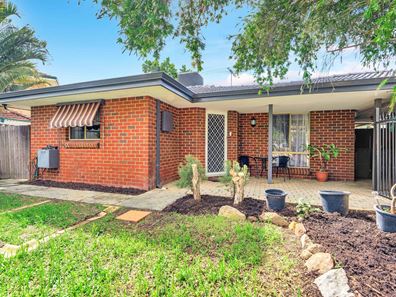 8 Citron Court, Seville Grove WA 6112