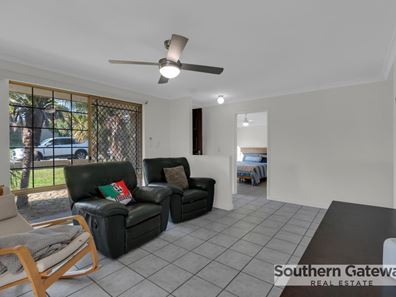 38 Porter Gardens, Leda WA 6170