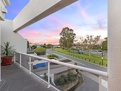 113B The Esplanade, Mount Pleasant WA 6153