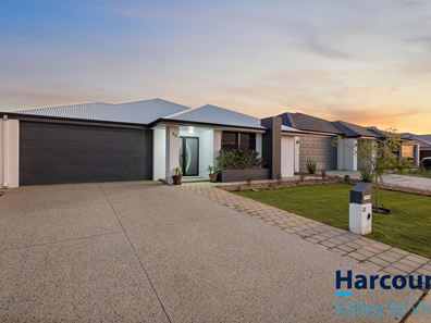 22 Lakefield Dr, Brabham WA 6055