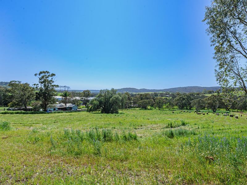 47 Crest Hill Road, Bindoon WA 6502