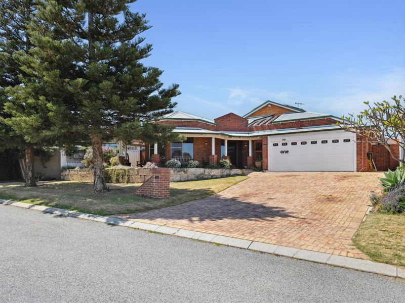 1 Yarrawarrah Mews, Duncraig