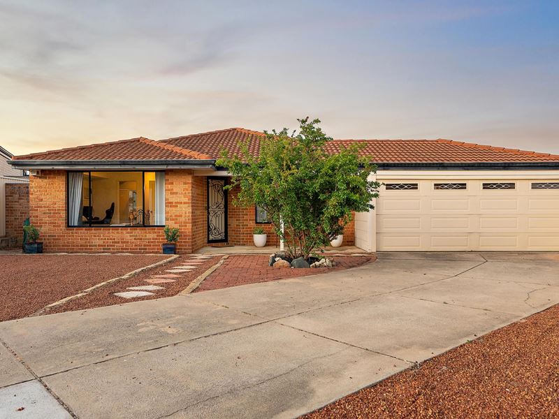 8 Rutherford Square, Orelia WA 6167