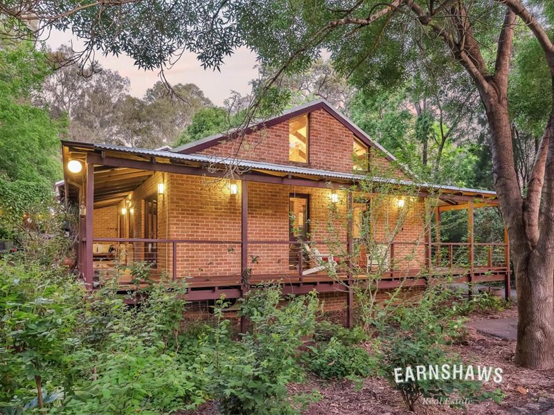 131 Hardey Road, Glen Forrest